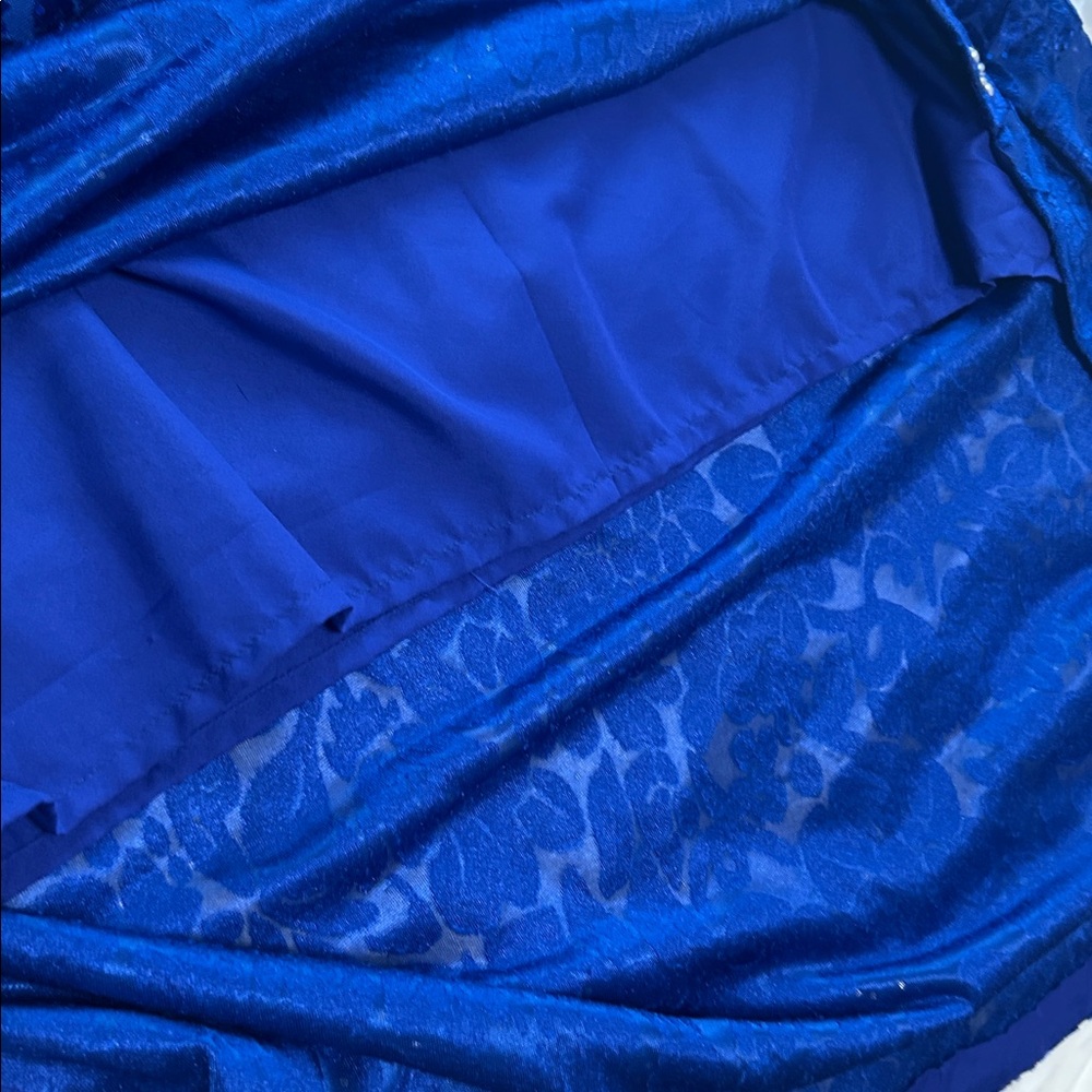 Kurta royal Blue velvet tunic top pearl silver embellishments. Size S pre owned - Picture 14 of 16
